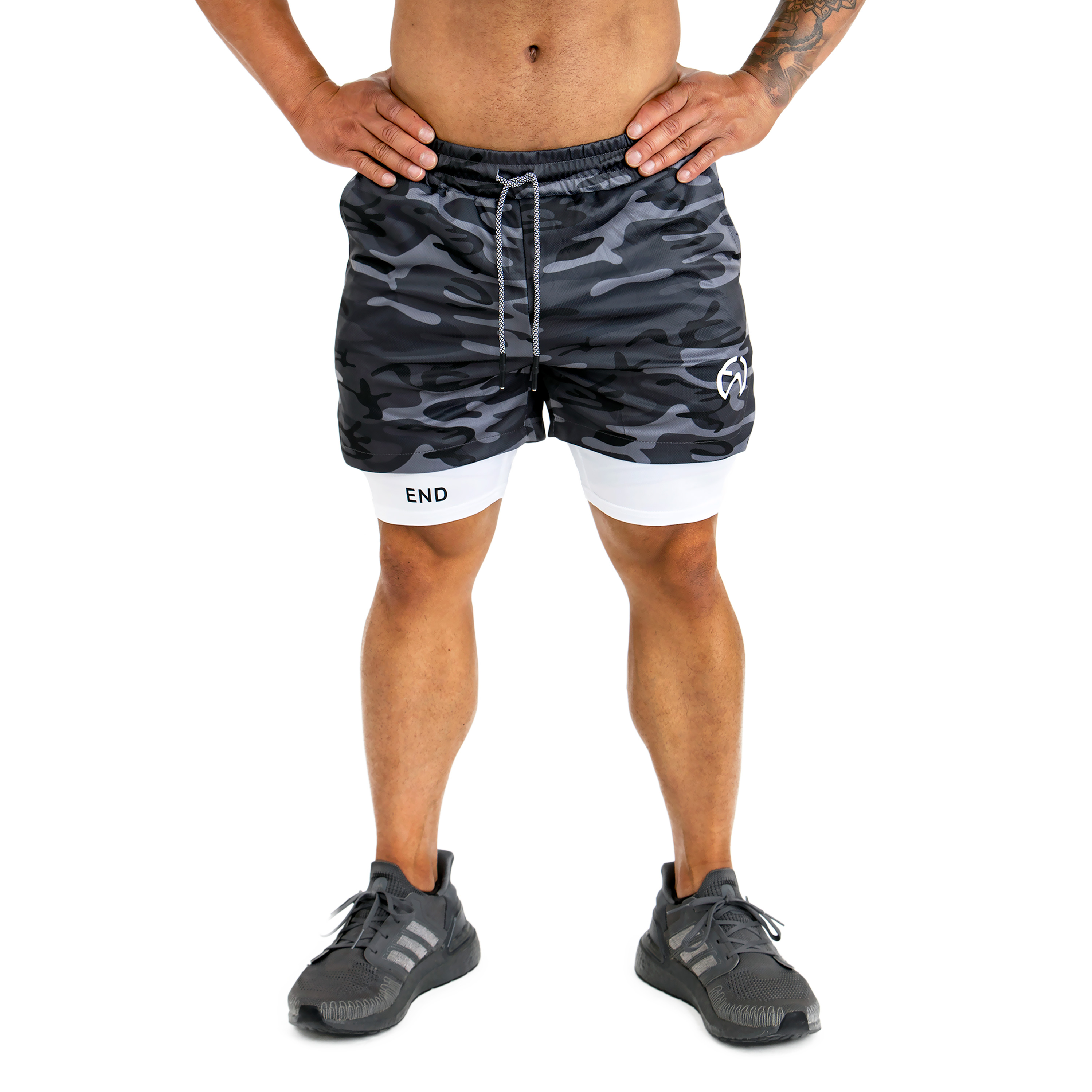 Conquer Shorts - Camo Charcoal