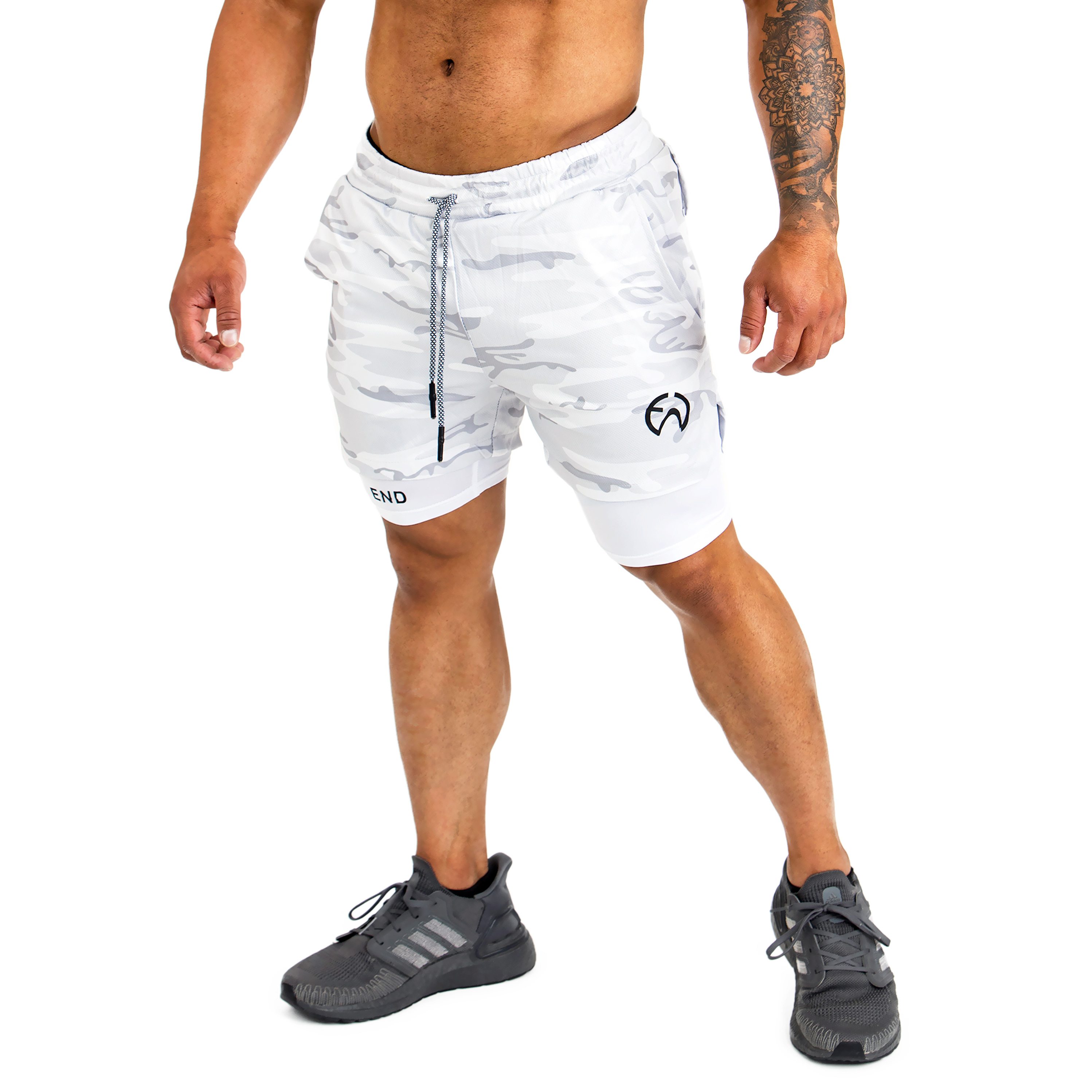 Conquer Shorts - Camo White